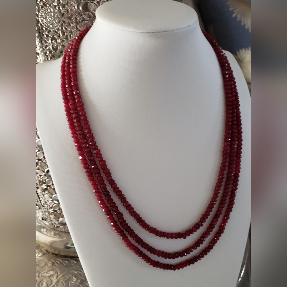 NWOT, Ruby Necklace, Triple Strand, Faceted Beads, Artisan Made, Gorgeous Clasp. - Picture 4 of 6